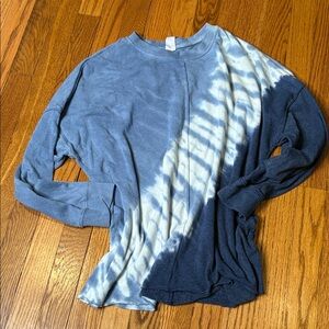 LE VERDE | blue tie-dye lightweight soft oversized sweatshirt sz L